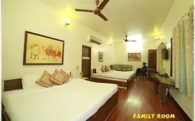 Hotel Karnavati Mount Abu